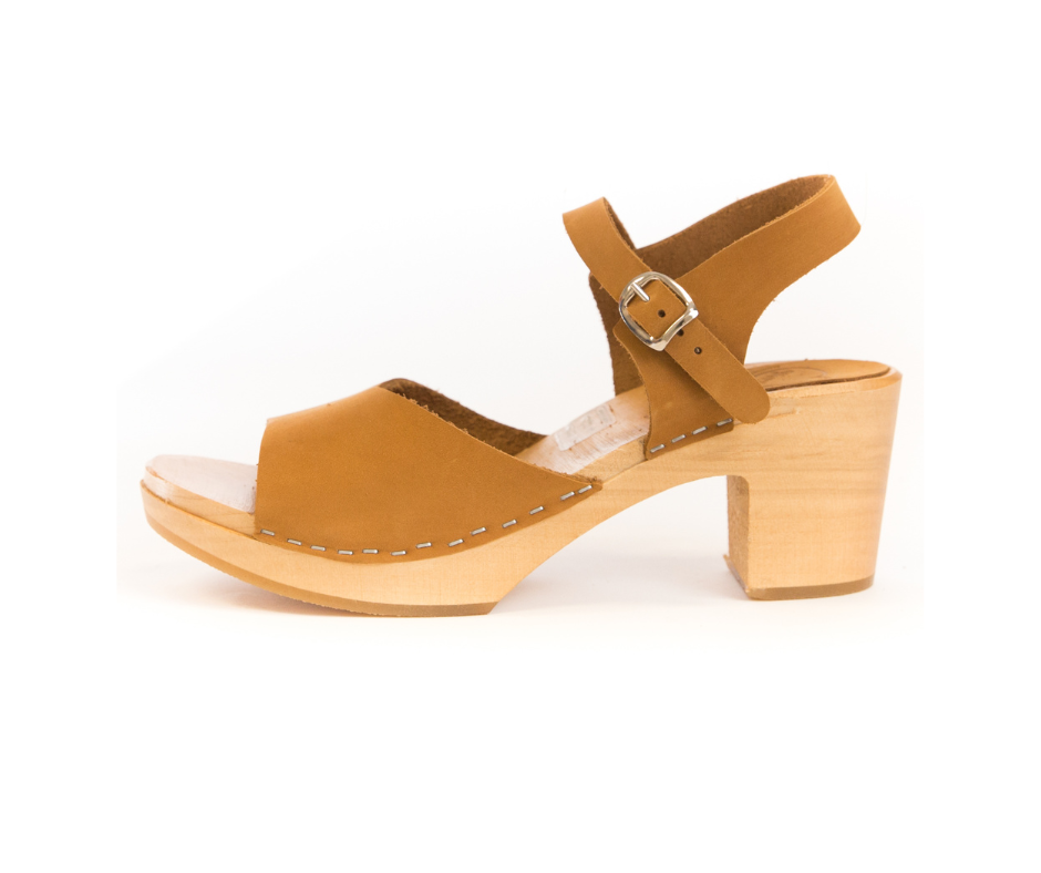 Pia Heel Clogs | Tan Brown