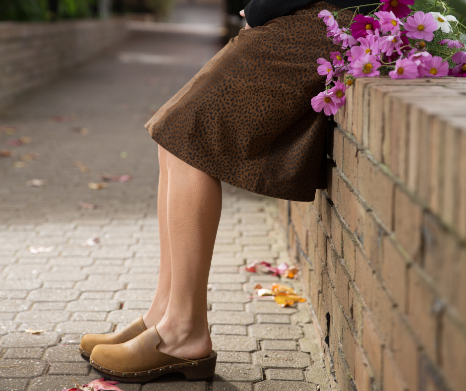 Clogs-Beige-Brown-Studs