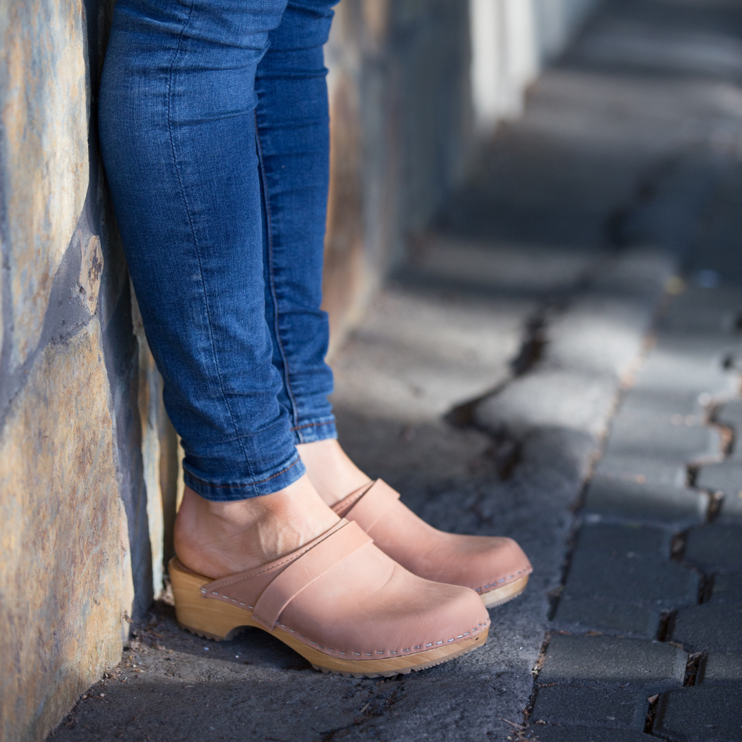 Swedish husband clogs shop