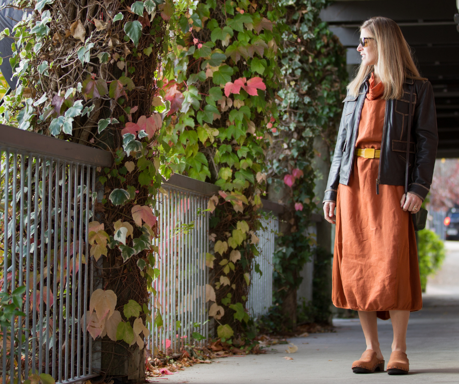 Gitte Aged Terracotta Clogs | Crazy Horse Leather