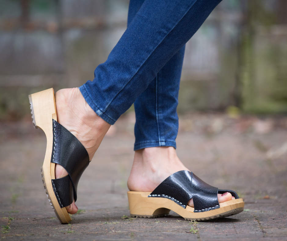 Mette Clog Slides | Black Saffiano