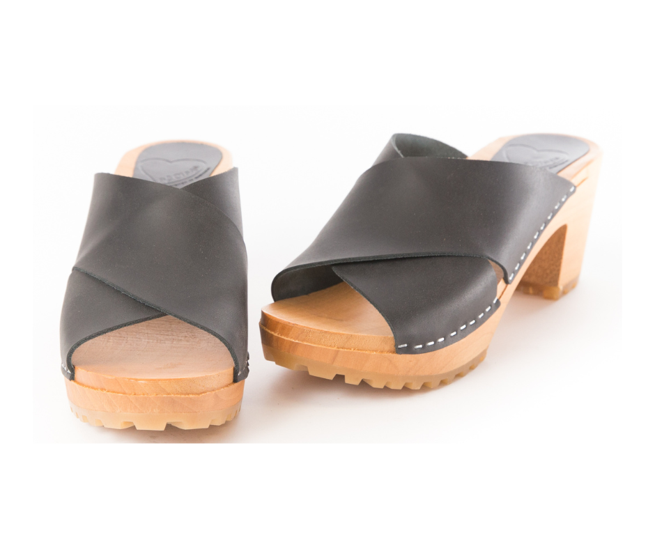 Womens black clogs with heels sales