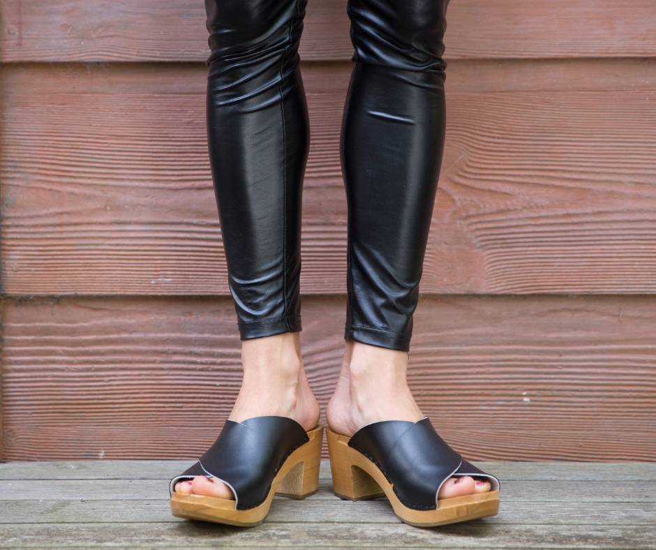 Rikke Heel Clogs | Black Leather