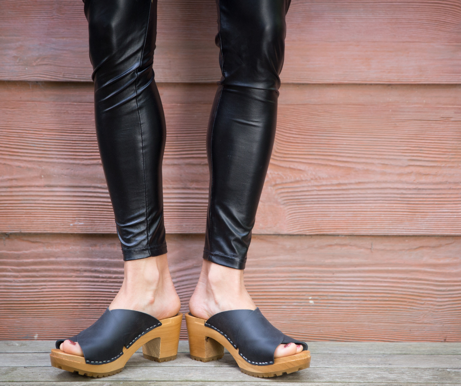 Rikke Heel Clogs | Matte Black