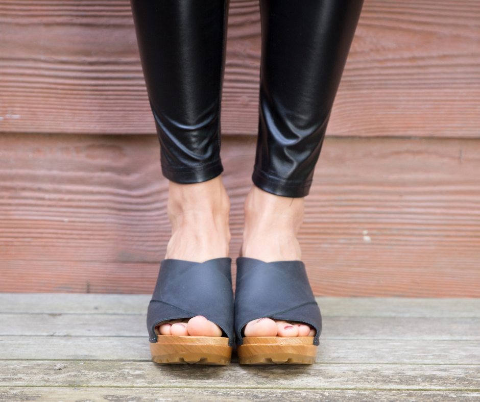 Rikke Heel Clogs | Matte Black